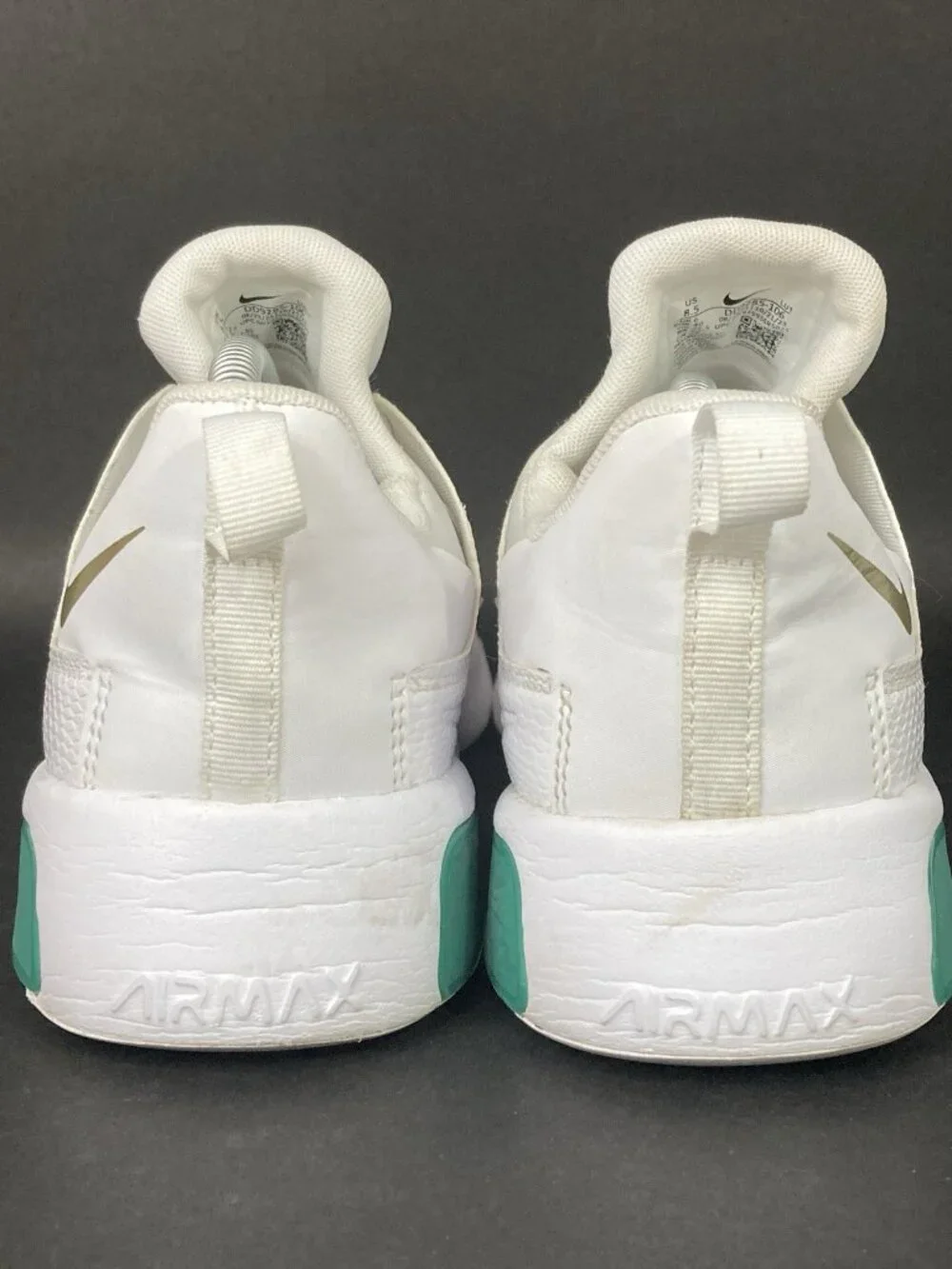 Nike Air Max Bella TR 5 - Women's Sz 8.5 - White Bicoastal - Low Shoe DD9285-106